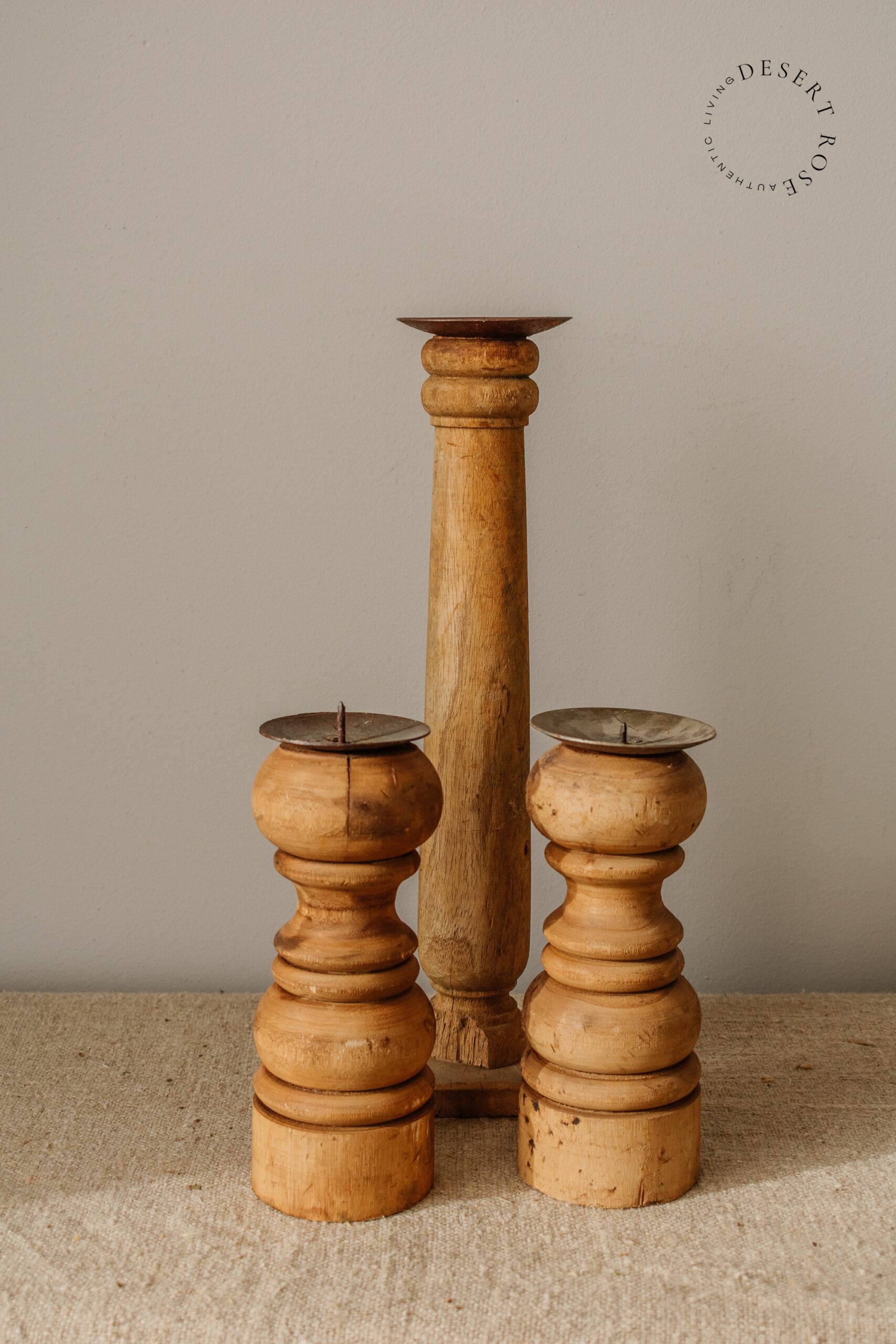 Oude houten baluster kandelaar set Oude houten baluster kandelaar set