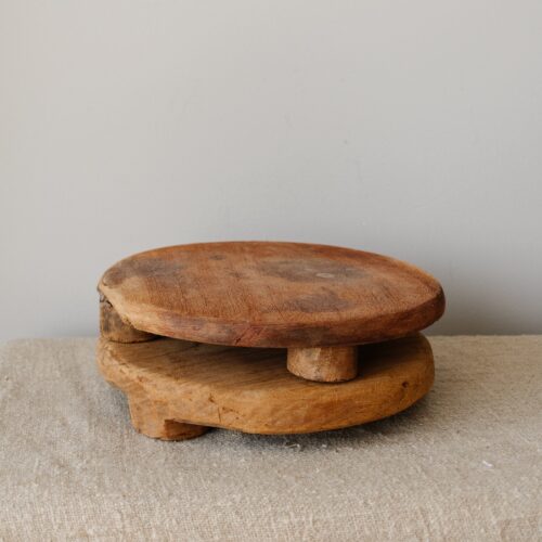 Houten plateau op pootjes